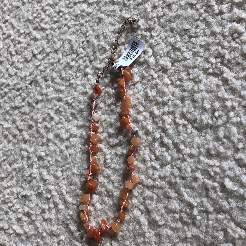 Adjustable necklace. Choker or looser. NEW